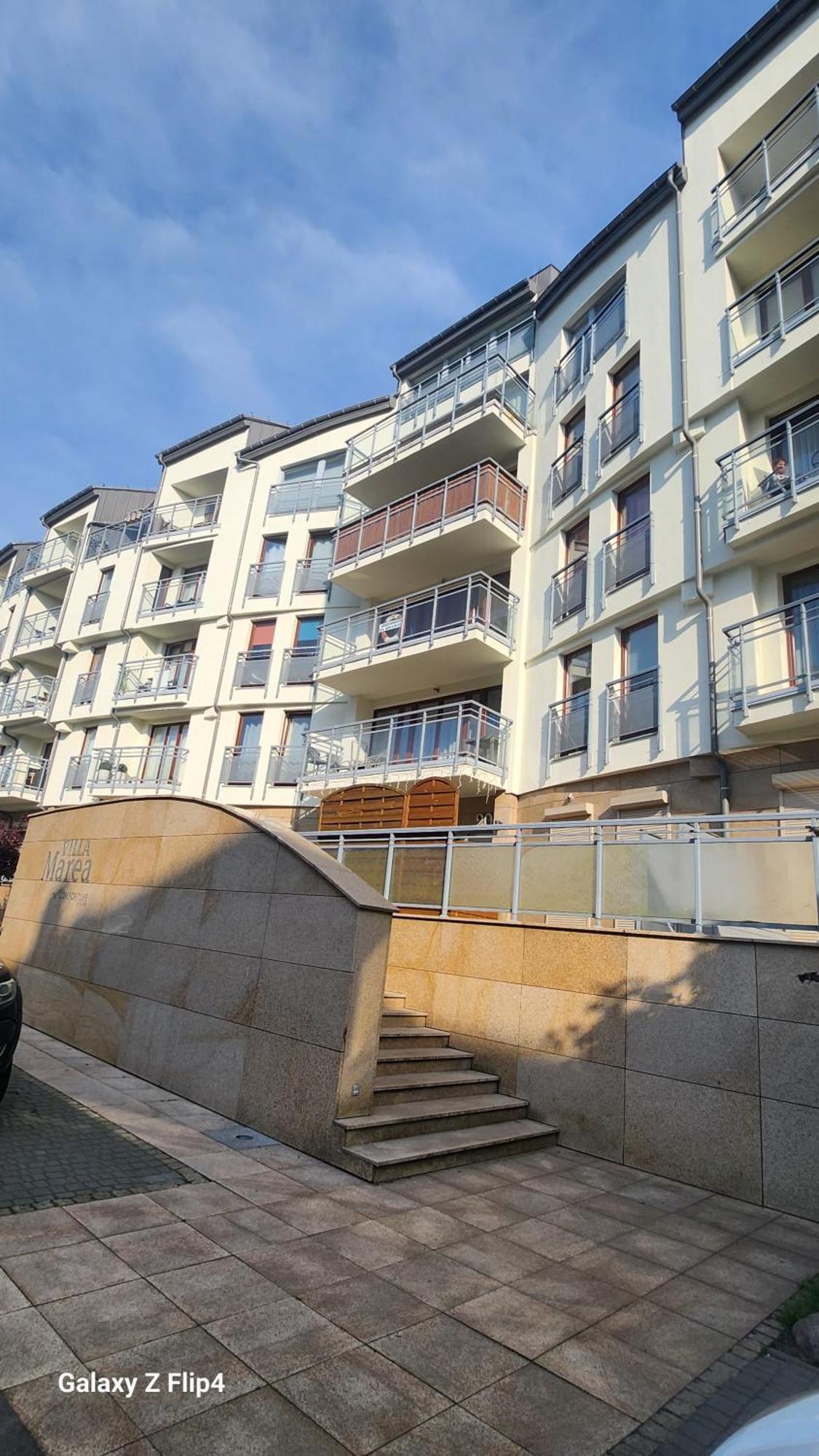 J&b Marea Apartament *